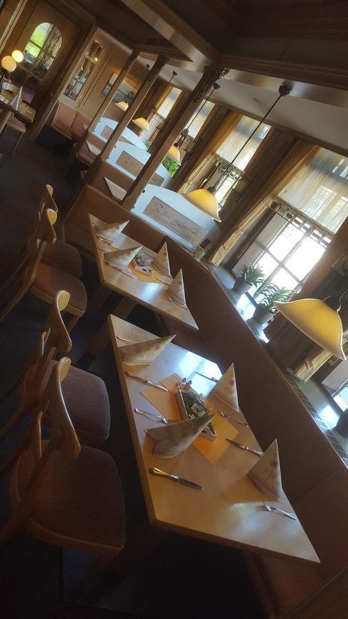 Hotel Zwei Linden - Links Der Elbe - Niedersachsen Balje المظهر الخارجي الصورة